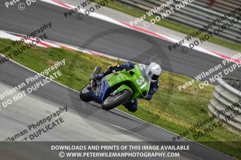 cadwell no limits trackday;cadwell park;cadwell park photographs;cadwell trackday photographs;enduro digital images;event digital images;eventdigitalimages;navarra;no limits trackdays;peter wileman photography;racing digital images;trackday digital images;trackday photos